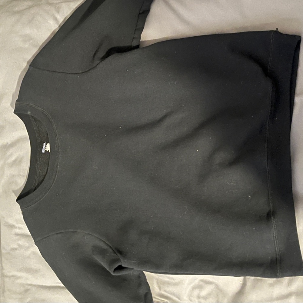 Gildan Men's Black Crewneck Sweater